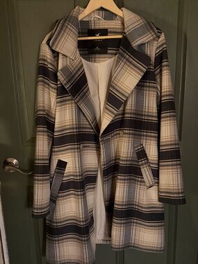 Hollister Plaid Pea Coat in Cream & Navy